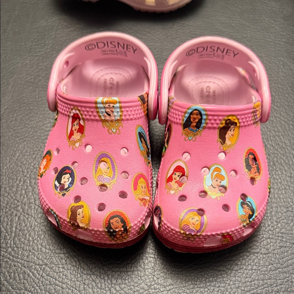 CROCS Kids Pink Disney Princess Clog Sandals